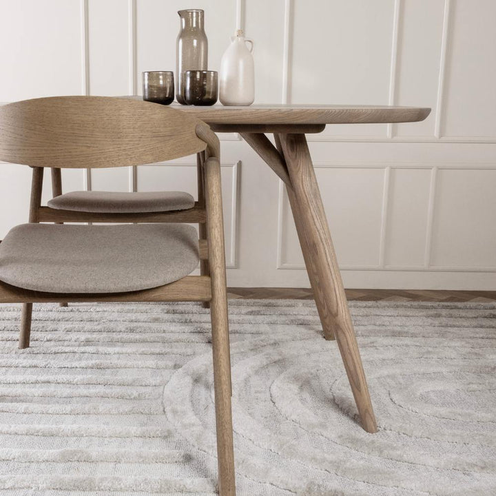 willow dining table